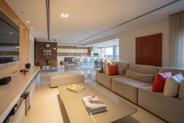 Imagem Apartamento com 3 Quartos à Venda, 244 m² Imagem Apartamento com 3 Quartos à Venda, 244 m²