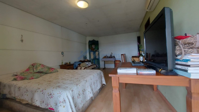 Imagem Sobrado com 3 Quartos à Venda, 325 m² em Vila Assunção - Porto Alegre Imagem Sobrado com 3 Quartos à Venda, 325 m² em Vila Assunção - Porto Alegre