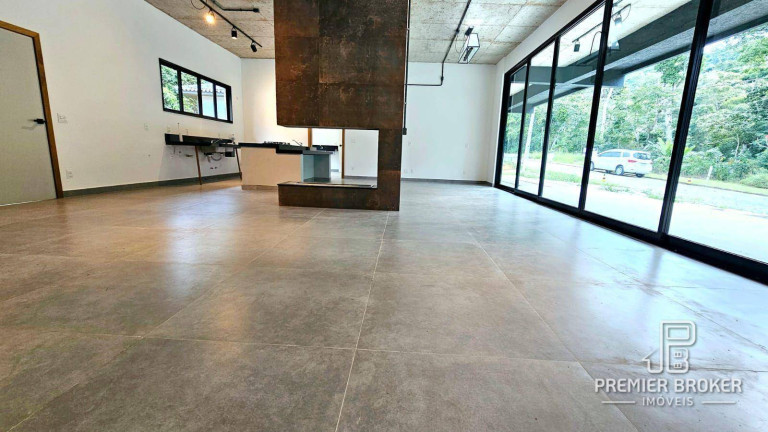 Imagem Casa com 3 Quartos à Venda, 289 m² em Quebra Frascos - Teresópolis Imagem Casa com 3 Quartos à Venda, 289 m² em Quebra Frascos - Teresópolis