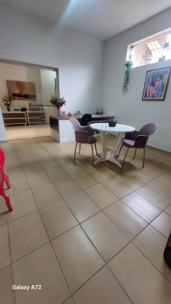 Imagem Sobrado com 4 Quartos à Venda, 253 m² em Centro - Taubaté Imagem Sobrado com 4 Quartos à Venda, 253 m² em Centro - Taubaté