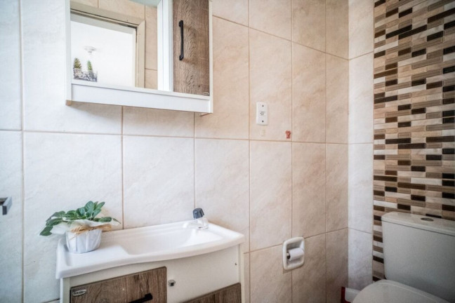 Imagem Imóvel com 1 Quarto à Venda, 33 m² em Passo Da Areia - Porto Alegre Imagem Imóvel com 1 Quarto à Venda, 33 m² em Passo Da Areia - Porto Alegre