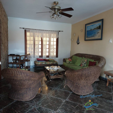 Imagem Casa com 7 Quartos à Venda, em Grandesp - Itanhaém Imagem Casa com 7 Quartos à Venda, em Grandesp - Itanhaém
