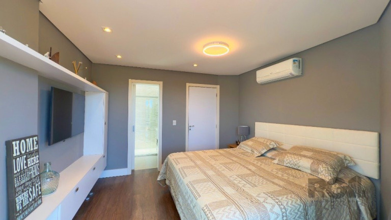 Imagem Casa com 3 Quartos à Venda, 333 m² em Teresópolis - Porto Alegre Imagem Casa com 3 Quartos à Venda, 333 m² em Teresópolis - Porto Alegre