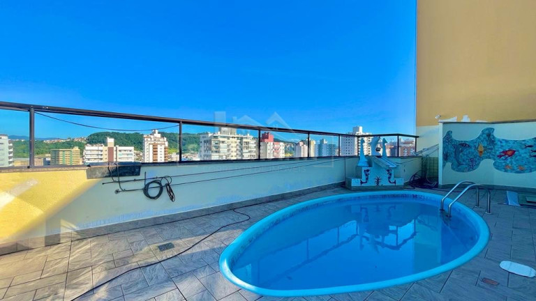 Imagem Cobertura com 3 Quartos à Venda, 240 m² em Kobrasol - São José