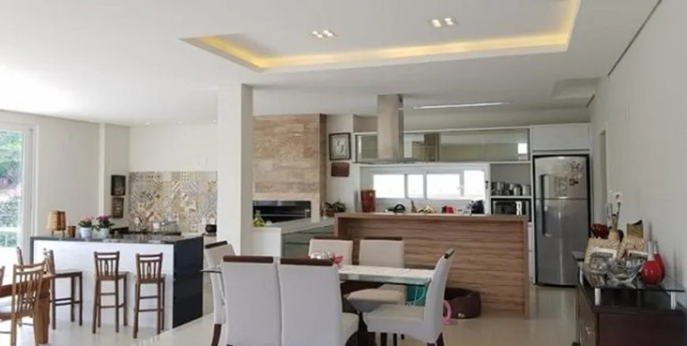 Imagem Casa de Condomínio com 4 Quartos à Venda, 530 m² em Córrego Grande - Florianópolis Imagem Casa de Condomínio com 4 Quartos à Venda, 530 m² em Córrego Grande - Florianópolis