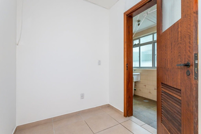 Imagem Apartamento com 3 Quartos à Venda, 124 m² em Petrópolis - Porto Alegre Imagem Apartamento com 3 Quartos à Venda, 124 m² em Petrópolis - Porto Alegre