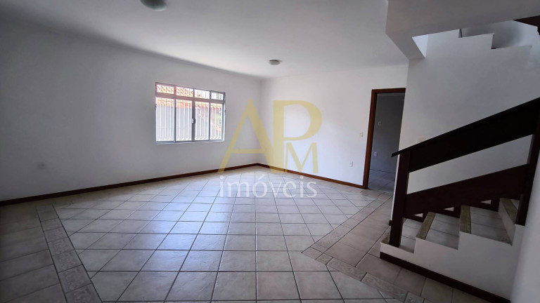 Imagem Casa com 3 Quartos à Venda, 285 m² em Canto - Florianópolis Imagem Casa com 3 Quartos à Venda, 285 m² em Canto - Florianópolis