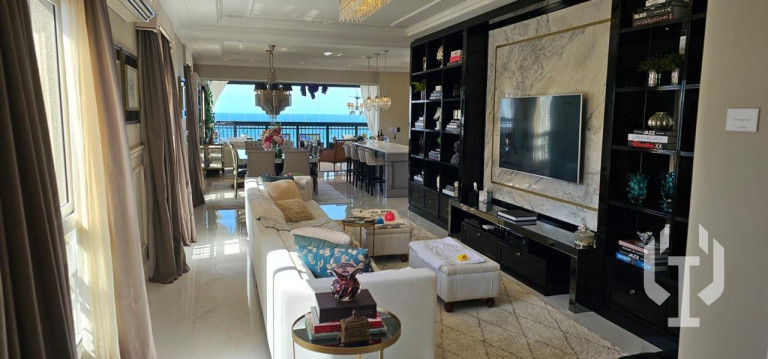 Imagem Apartamento com 4 Quartos à Venda, 255 m² em Meia Praia Imagem Apartamento com 4 Quartos à Venda, 255 m² em Meia Praia
