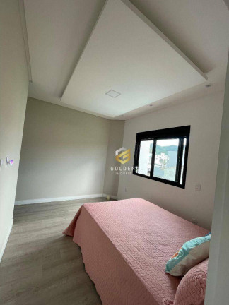 Imagem Sobrado com 3 Quartos à Venda, 120 m² em Bairro Rio Pequeno - Camboriú