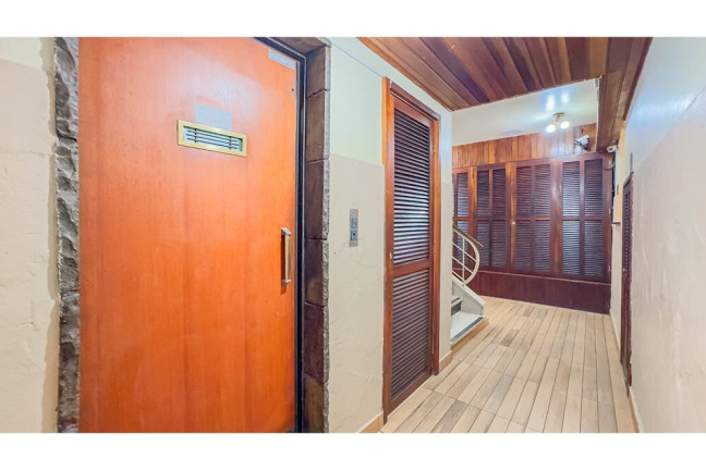 Imagem Imóvel com 2 Quartos à Venda, em Santana - Porto Alegre Imagem Imóvel com 2 Quartos à Venda, em Santana - Porto Alegre