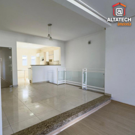 Imagem Casa com 3 Quartos à Venda, 243 m² em Jardim Das Hortênsias - Poços De Caldas Imagem Casa com 3 Quartos à Venda, 243 m² em Jardim Das Hortênsias - Poços De Caldas