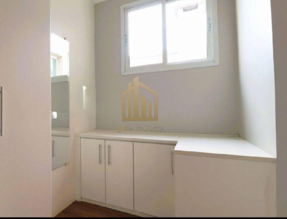Imagem Casa com 3 Quartos à Venda, 210 m² em Campo Comprido - Curitiba