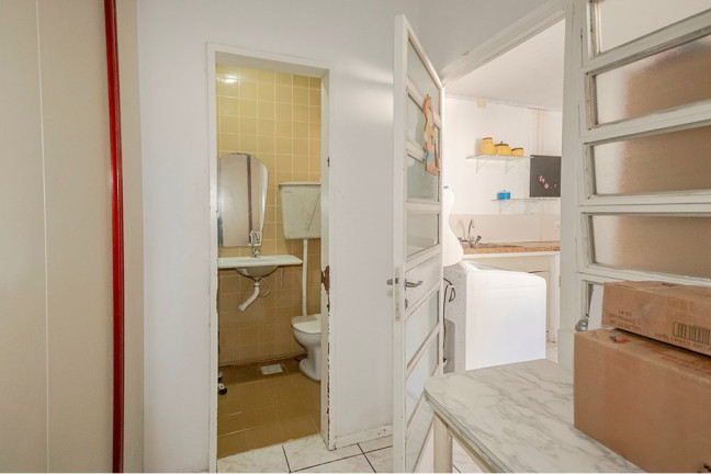 Imagem Casa com 3 Quartos à Venda, 300 m² em Jardim Sabará - Porto Alegre Imagem Casa com 3 Quartos à Venda, 300 m² em Jardim Sabará - Porto Alegre