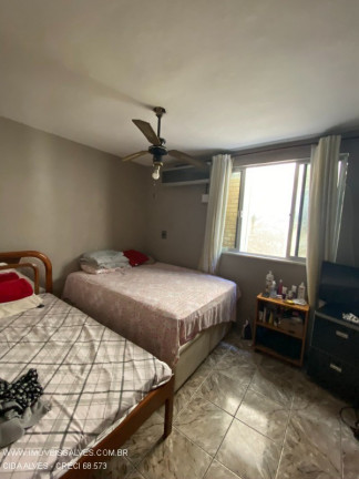 Imagem Sobrado com 2 Quartos à Venda,  em Saracuruna - Duque De Caxias