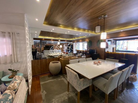 Imagem Casa com 3 Quartos à Venda, 340 m² em Campestre - Santo André