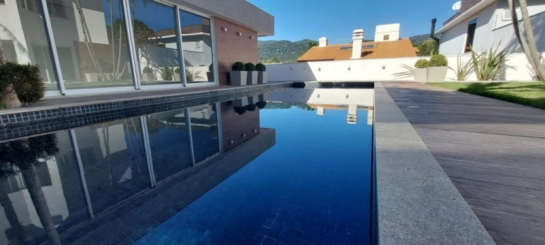 Imagem Casa com 3 Quartos à Venda, 350 m² em João Paulo - Florianópolis