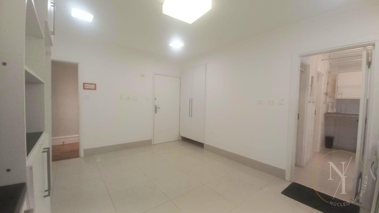 Imagem Apartamento com 3 Quartos à Venda, 124 m² em José Menino - Santos