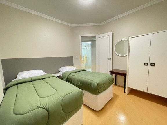 Imagem Apartamento com 3 Quartos à Venda, 182 m² em Centro - Balneário Camboriú Imagem Apartamento com 3 Quartos à Venda, 182 m² em Centro - Balneário Camboriú