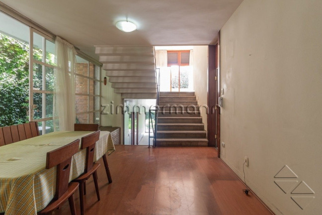Imagem Casa com 3 Quartos à Venda, 500 m² em Pinheiros - São Paulo Imagem Casa com 3 Quartos à Venda, 500 m² em Pinheiros - São Paulo
