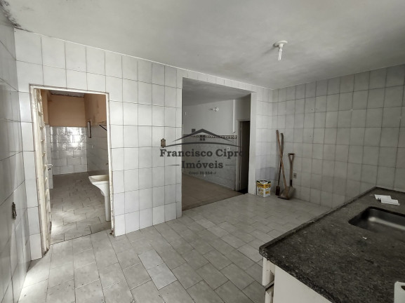 Imagem Casa com 3 Quartos à Venda, 235 m² em Vila Eliana Maria - Vila Molica - Guaratinguetá Imagem Casa com 3 Quartos à Venda, 235 m² em Vila Eliana Maria - Vila Molica - Guaratinguetá