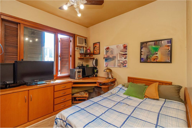 Imagem Apartamento com 3 Quartos à Venda, 123 m² em Petrópolis - Porto Alegre Imagem Apartamento com 3 Quartos à Venda, 123 m² em Petrópolis - Porto Alegre