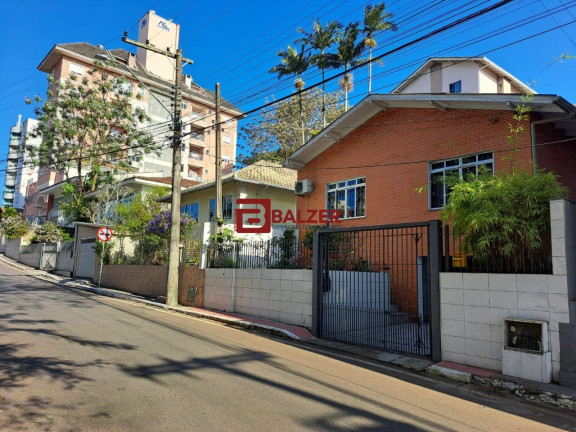 Casa com 8 Quartos à Venda, 410 m² em Agronômica - Florianópolis