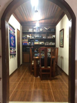 Imagem Casa com 6 Quartos à Venda, 1 m² em Vale Dos Pinheiros - Nova Friburgo Imagem Casa com 6 Quartos à Venda, 1 m² em Vale Dos Pinheiros - Nova Friburgo