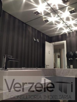 Imagem Apartamento com 4 Quartos à Venda, 140 m² em Centro - Balneário Camboriú Imagem Apartamento com 4 Quartos à Venda, 140 m² em Centro - Balneário Camboriú