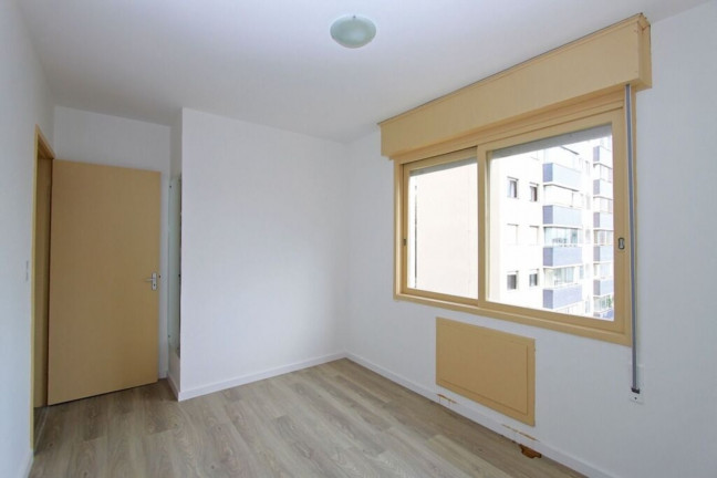 Imagem Imóvel com 2 Quartos à Venda, 126 m² em Higienópolis - Porto Alegre Imagem Imóvel com 2 Quartos à Venda, 126 m² em Higienópolis - Porto Alegre
