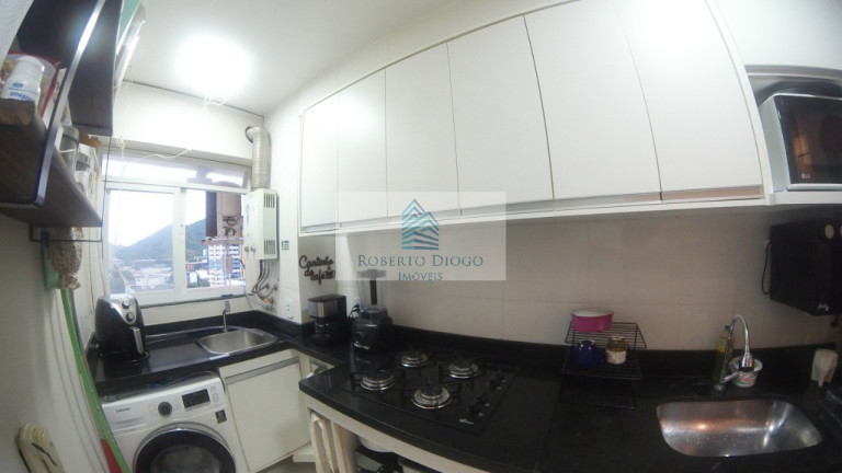 Imagem Imóvel com 2 Quartos à Venda, 52 m² em Camorim - Rio De Janeiro Imagem Imóvel com 2 Quartos à Venda, 52 m² em Camorim - Rio De Janeiro