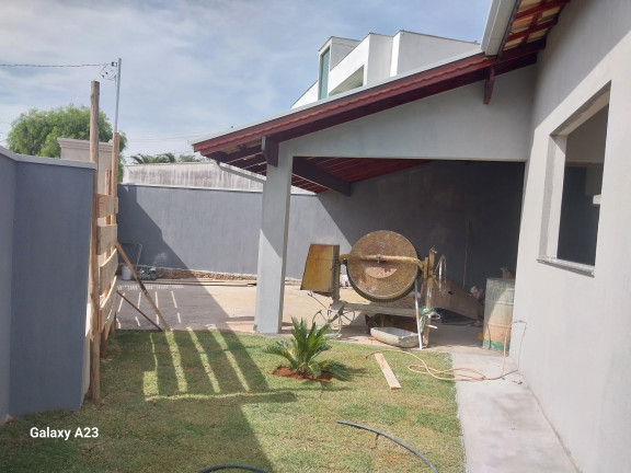 Imagem Casa com 3 Quartos à Venda, em Santa Rita - Pouso Alegre Imagem Casa com 3 Quartos à Venda, em Santa Rita - Pouso Alegre
