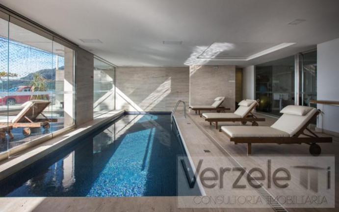Imagem Apartamento com 3 Quartos à Venda, 121 m² em Centro - Balneário Camboriú