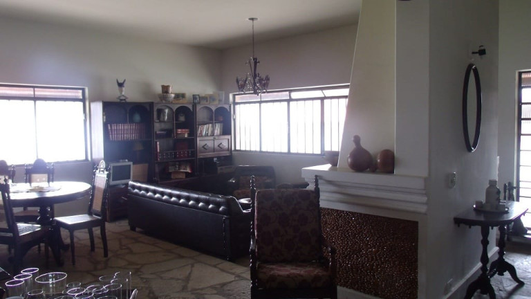 Imagem Casa com 4 Quartos à Venda, 378 m² em Alto Do Cardoso - Pindamonhangaba Imagem Casa com 4 Quartos à Venda, 378 m² em Alto Do Cardoso - Pindamonhangaba