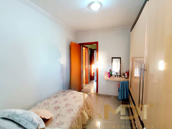 Imagem Imóvel com 3 Quartos à Venda, 90 m² em Heliópolis - Belo Horizonte Imagem Imóvel com 3 Quartos à Venda, 90 m² em Heliópolis - Belo Horizonte
