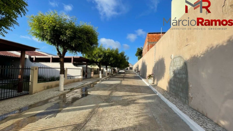 Imagem Casa com 3 Quartos à Venda, 100 m² em Cidade Dos Funcionários - Fortaleza Imagem Casa com 3 Quartos à Venda, 100 m² em Cidade Dos Funcionários - Fortaleza