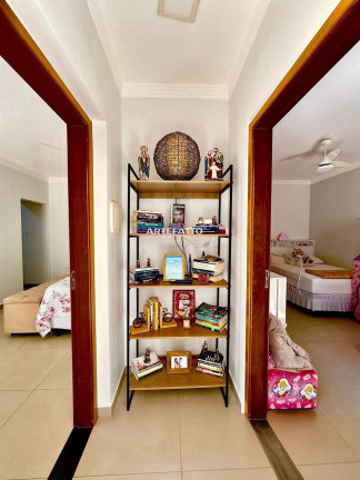 Imagem Casa com 2 Quartos à Venda, 250 m² Imagem Casa com 2 Quartos à Venda, 250 m²