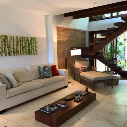 Imagem Casa com 4 Quartos à Venda, 241 m² em Tenório - Ubatuba