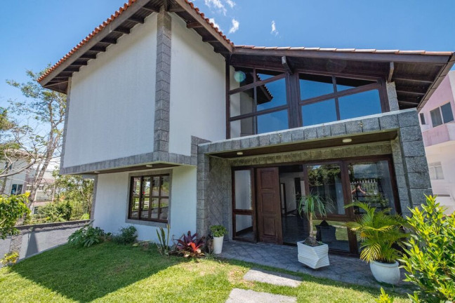 Imagem Casa com 6 Quartos à Venda, 850 m² em João Paulo - Florianópolis Imagem Casa com 6 Quartos à Venda, 850 m² em João Paulo - Florianópolis