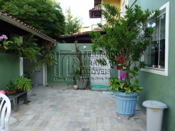 Imagem Casa com 5 Quartos à Venda, 300 m² em Itanhangá - Rio De Janeiro Imagem Casa com 5 Quartos à Venda, 300 m² em Itanhangá - Rio De Janeiro