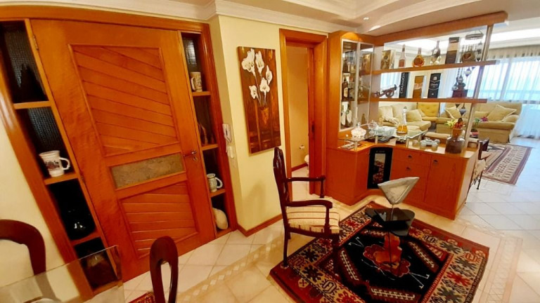 Imagem Apartamento com 3 Quartos à Venda, 220 m² em Centro - Balneário Camboriú