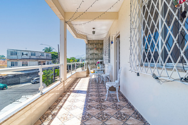 Imagem Casa com 3 Quartos à Venda, 221 m² em Irajá - Rio De Janeiro