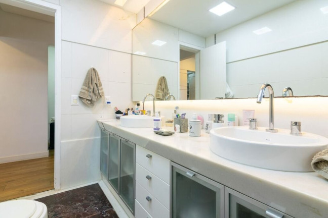 Imagem Apartamento com 3 Quartos à Venda, 304 m² em Barra Da Tijuca - Rio De Janeiro Imagem Apartamento com 3 Quartos à Venda, 304 m² em Barra Da Tijuca - Rio De Janeiro