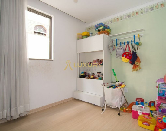 Imagem Imóvel com 4 Quartos à Venda, 125 m² em Santo Antônio - Belo Horizonte Imagem Imóvel com 4 Quartos à Venda, 125 m² em Santo Antônio - Belo Horizonte