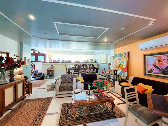 Imagem Casa com 6 Quartos à Venda, 500 m² em Itaipu - Niterói Imagem Casa com 6 Quartos à Venda, 500 m² em Itaipu - Niterói