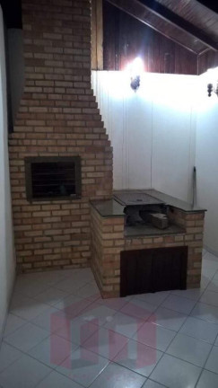 Imagem Imóvel com 2 Quartos à Venda, 1.800 m²
