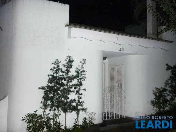 Imagem Casa com 5 Quartos à Venda, 400 m² em Vila Junqueira - Santo André Imagem Casa com 5 Quartos à Venda, 400 m² em Vila Junqueira - Santo André