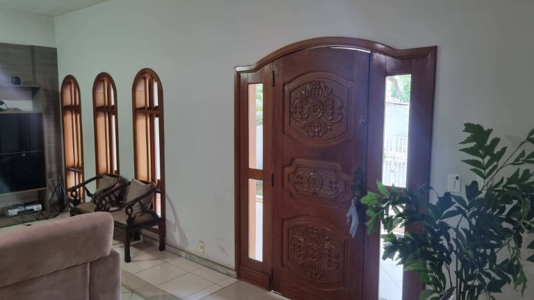 Imagem Casa com 5 Quartos à Venda, em Boa Esperança - Cuiabá Imagem Casa com 5 Quartos à Venda, em Boa Esperança - Cuiabá