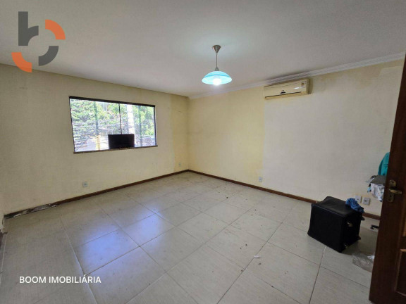 Imagem Casa com 3 Quartos à Venda, 25.828 m² em Caonze - Nova Iguaçu