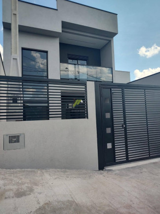 Casa com 3 Quartos à Venda, 157 m²