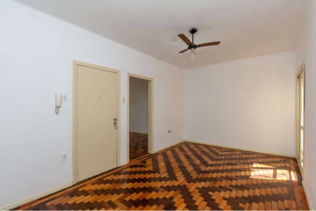 Imagem Apartamento com 3 Quartos à Venda, 75 m² em Centro Histórico - Porto Alegre Imagem Apartamento com 3 Quartos à Venda, 75 m² em Centro Histórico - Porto Alegre